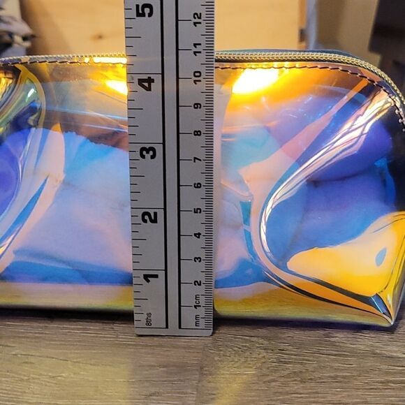 Iridescent Cosmetic Travel Makeup Bag - Picture 5 of 7